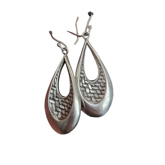 Sterling Silver 925 Drop Earrings Pierced Raindrop Weave Pattern - Picture 1 of 6